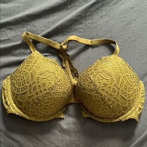 Auden Lace Underwire Bra in Golden Yellow